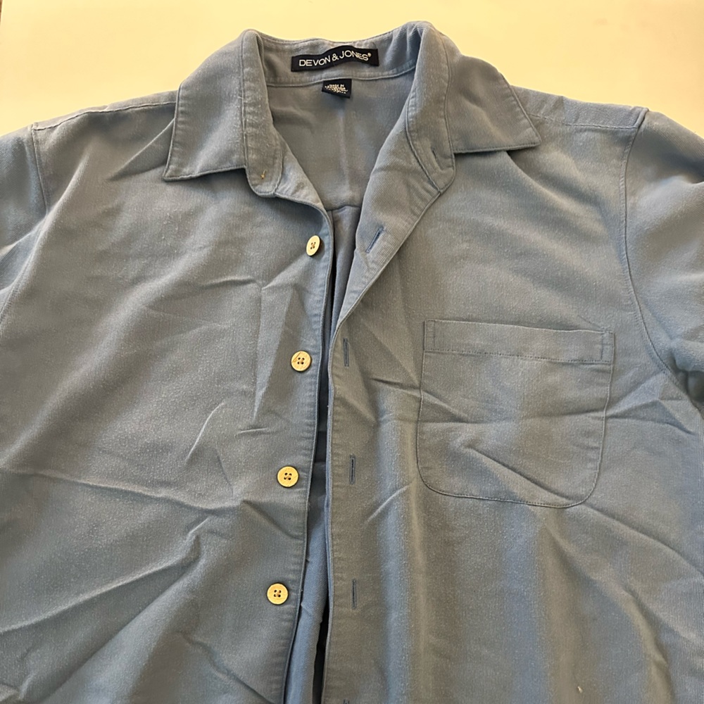 Blue short sleeve buttoned top